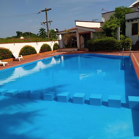 ホテル Gran Santiago Plaza Santiago Tuxtla エクステリア 写真